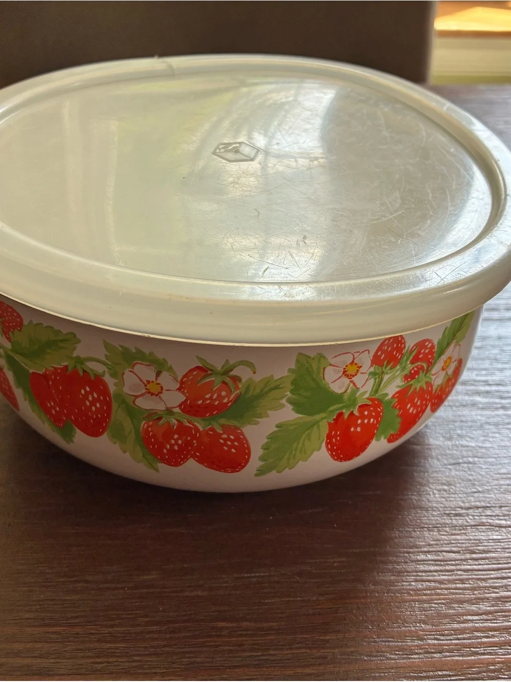 Strawberry Kobe Cottagecore Storage nesting Bowls with Lids - Set of 3